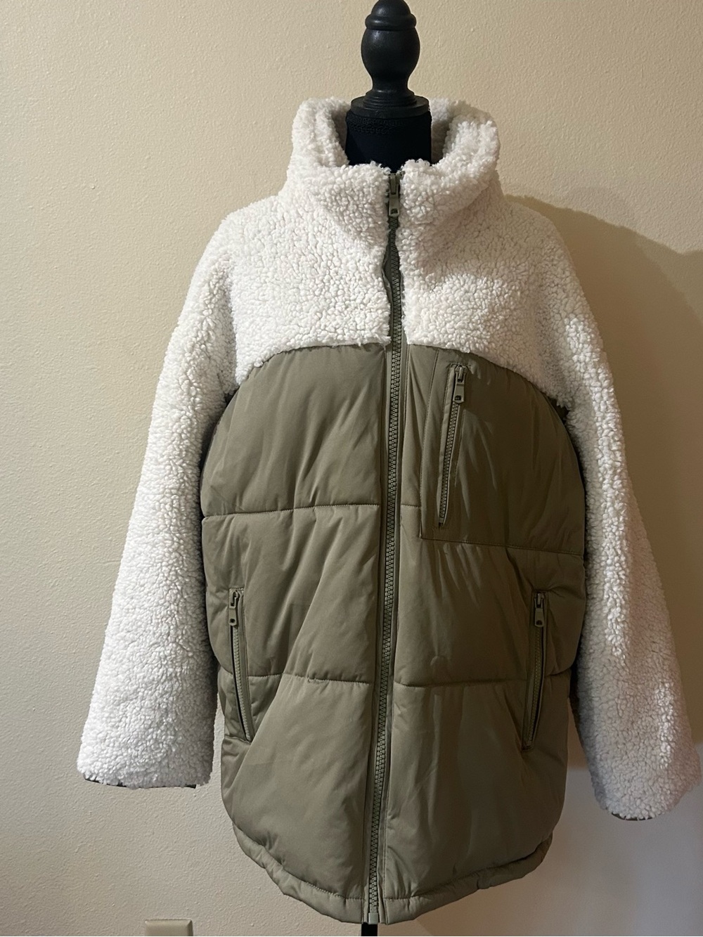Avec Les Filles Cream Sherpa & Olive Quilted Puffer Jacket
